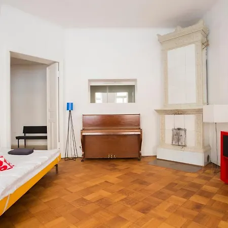 2ndhomes Luminous 2br In Katajanokka With Sauna Lägenhet